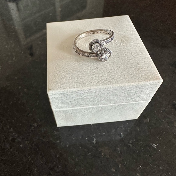 Pandora Sparkling Square & Circle Open Ring - Picture 2 of 2